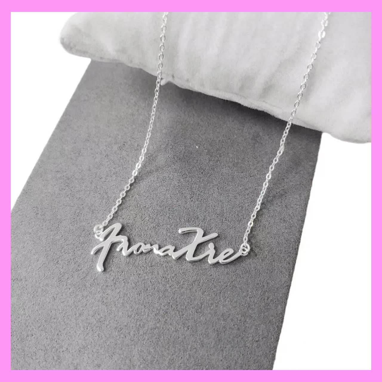 【3-26#】Letter necklaces customized for female daily business