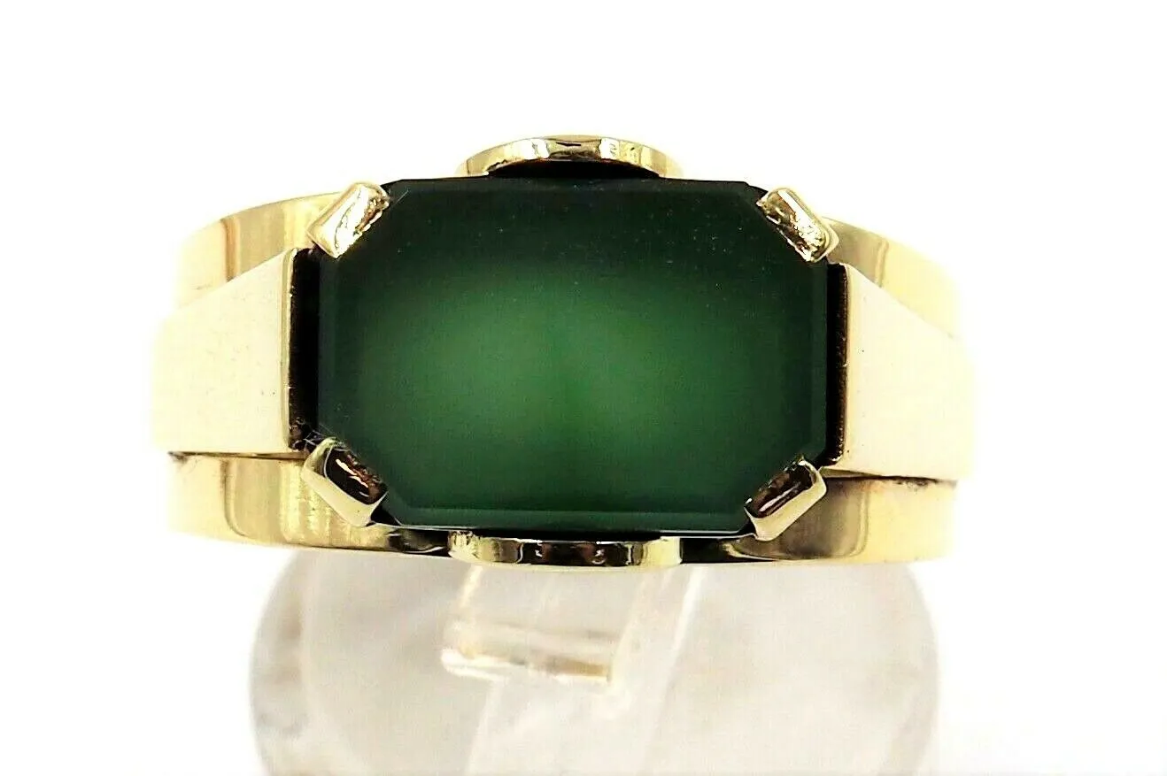 Chrysoprase 14ct Yellow Gold Ring