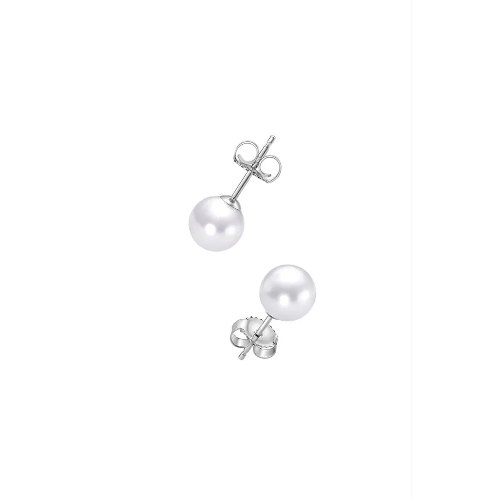 Classic Freshwater Pearl Stud Earrings