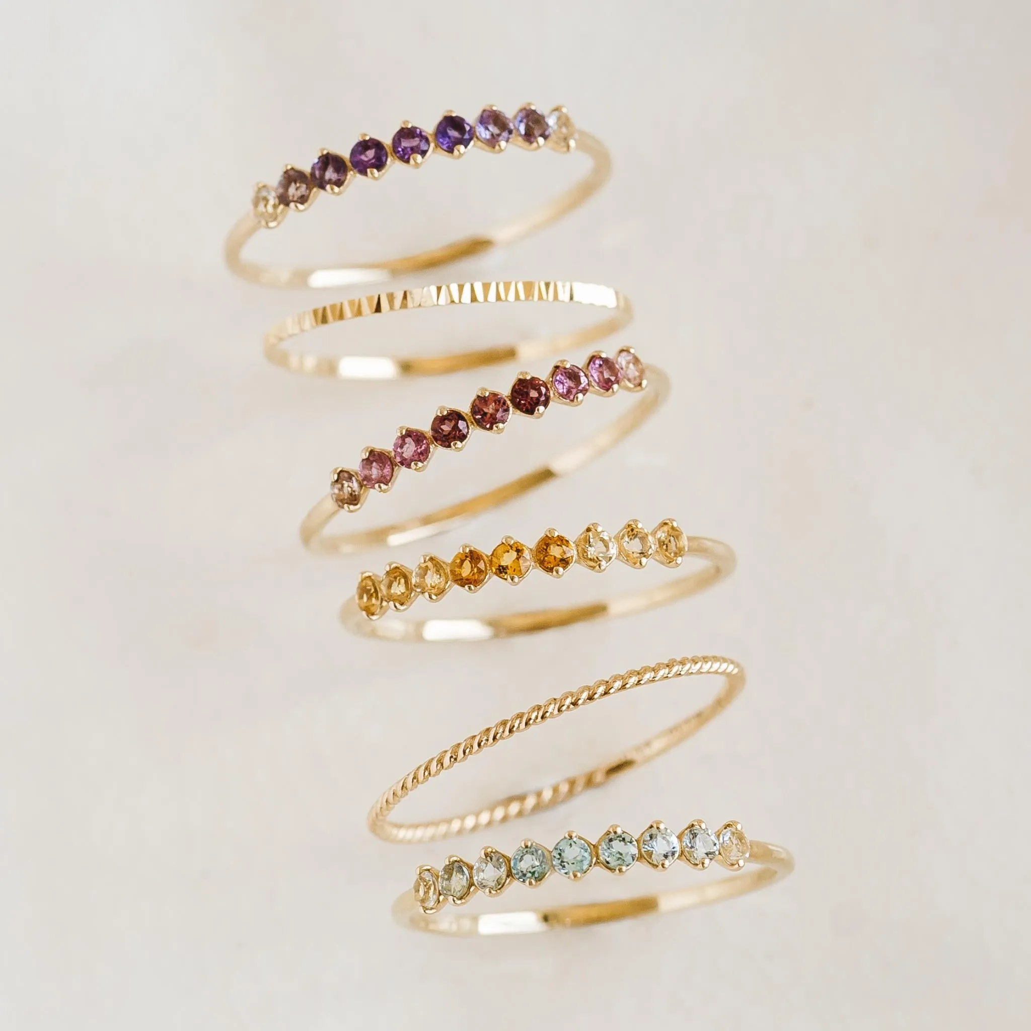 February Birthstone Ring 14k Gold - Ombre Amethyst