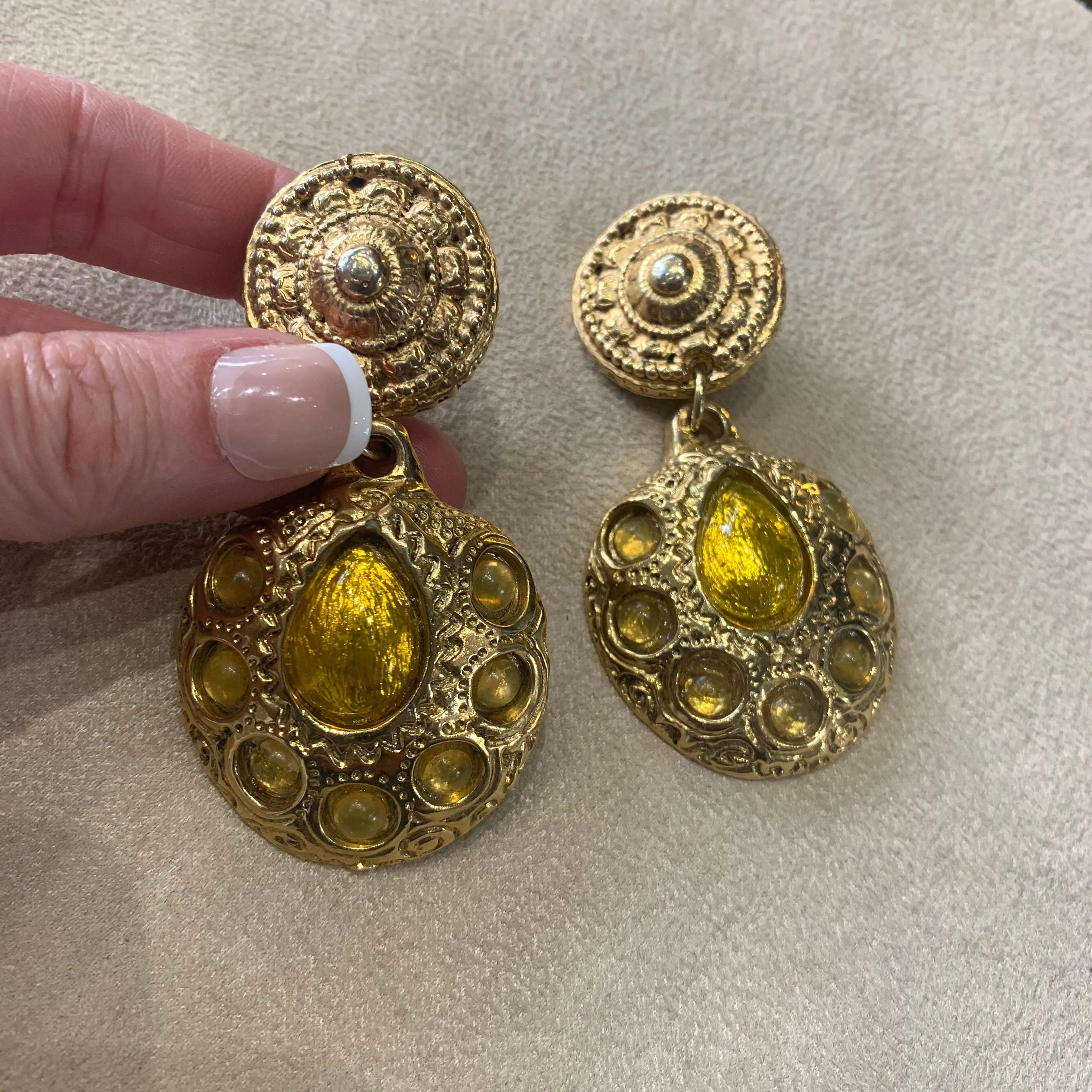 Kalinger Paris Statement yellow Etruscan earrings