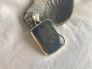 Labradorite Naevia Pendant - Reg. Square