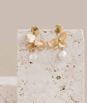 Maison Sabben Univers Pearl Bridal Earrings