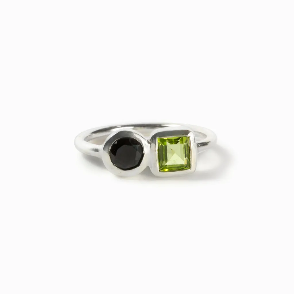 Onyx & Peridot Ring